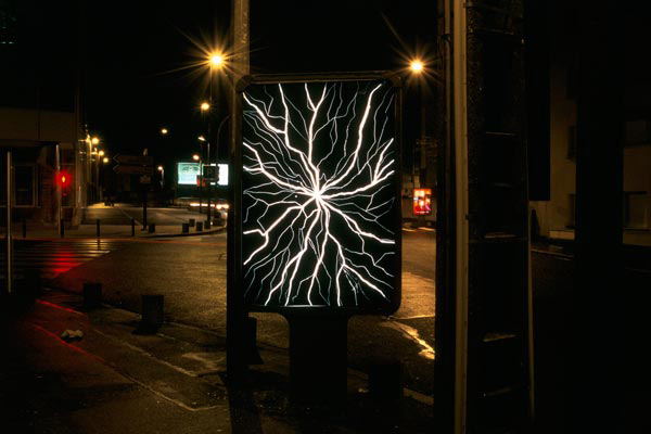 zevs-graffiti-illumination-01