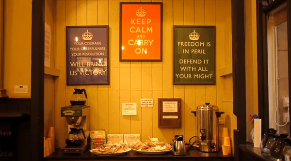 Keep calm and carry on Poster Story