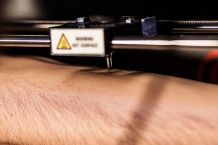 Se faire tatouer par une imprimante 3D
