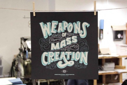 L’impression en sérigraphie des posters du Weapons of Mass Creation par Mama’s Sauce