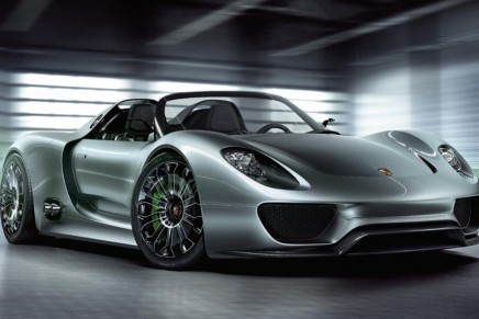 La ligne d’assemblage manuelle de la Porsche 918 Spyder