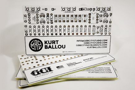 La carte de visite en circuit imprimé de Kurt Ballou